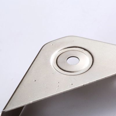 Процесс штамповки Нержавеющая сталь угловые скобки скобки для OEM CNC аппаратных компонентов