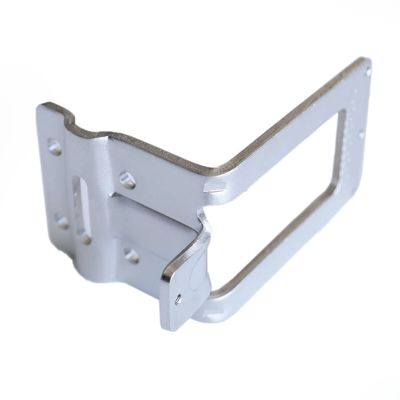 Металлические детали из алюминиевых пластин и радиаторов